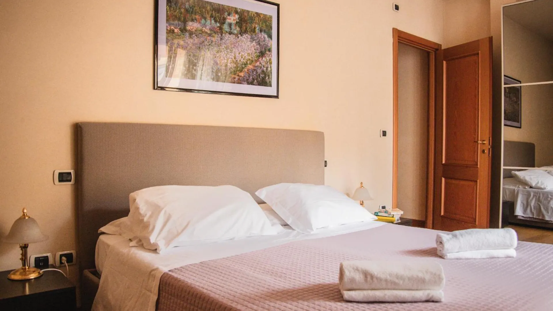 Casa Paolina Aparthotel Lucca