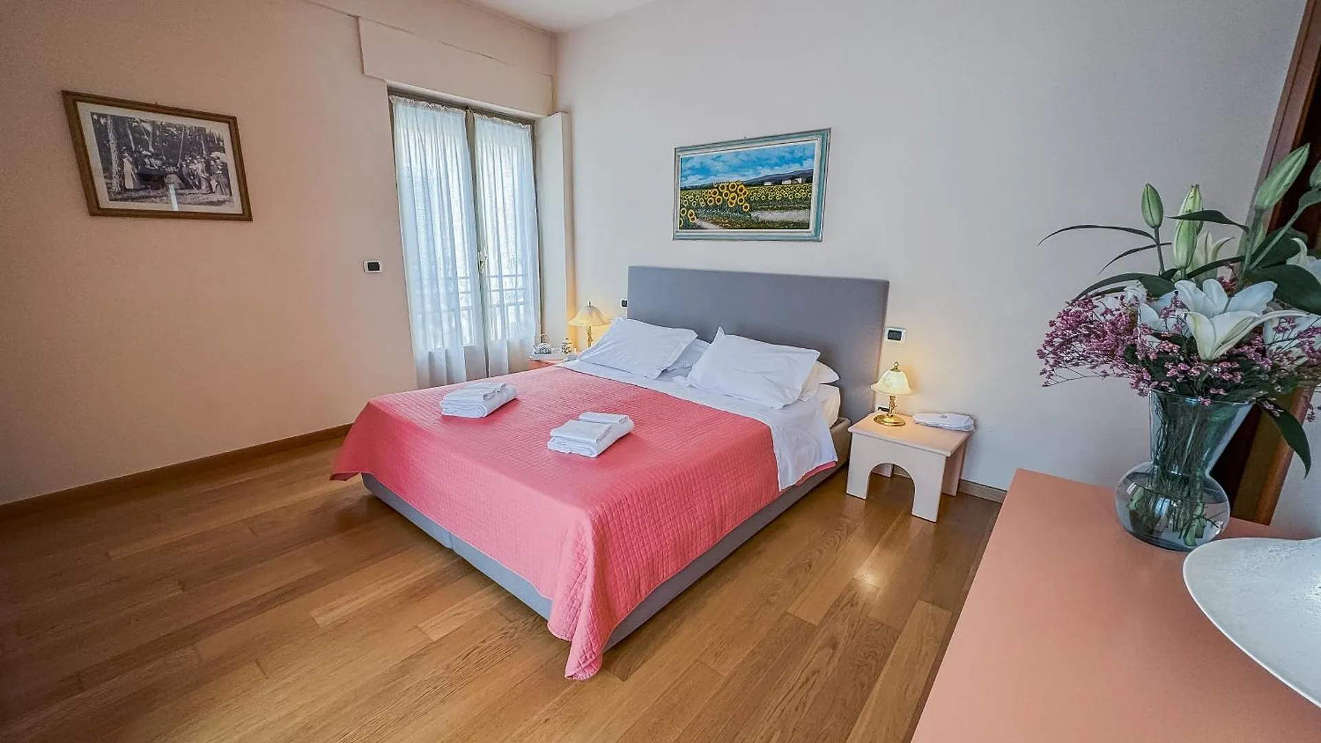 ***  Casa Paolina Aparthotel Lucca Italy